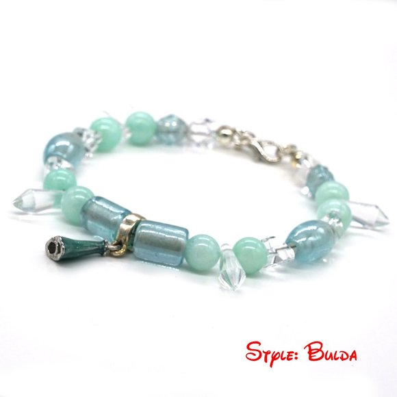 Disney theme bracelets with figurine character included. - Picture 6 of 7